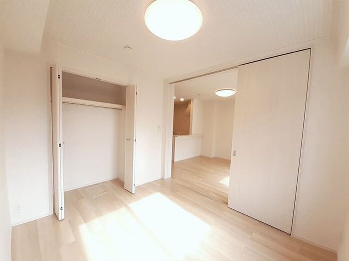 内観写真 ロータス川宮３