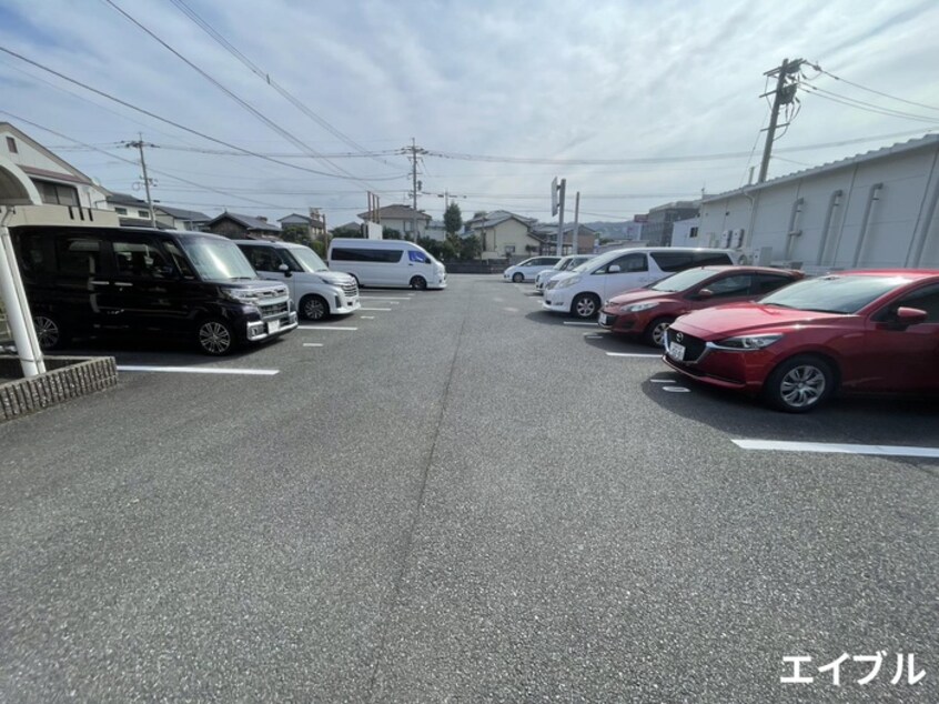 駐車場 ハートフルハイツ