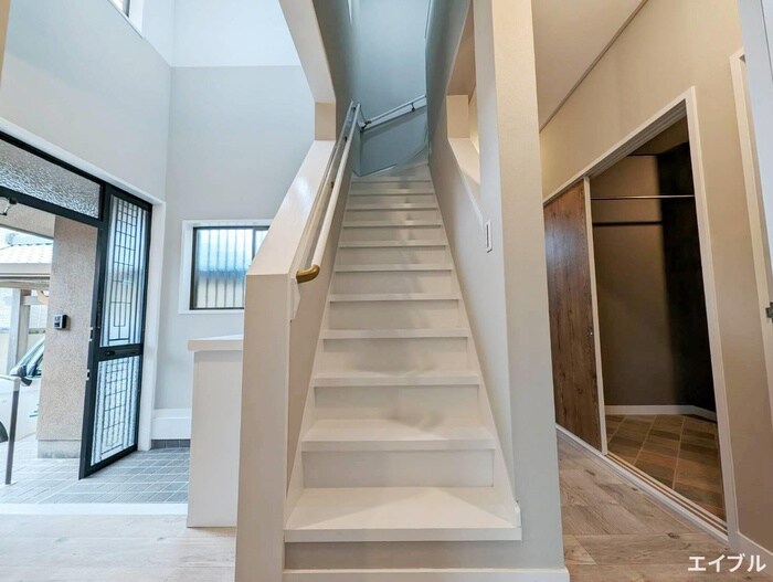 廊下 湯川2丁目戸建て