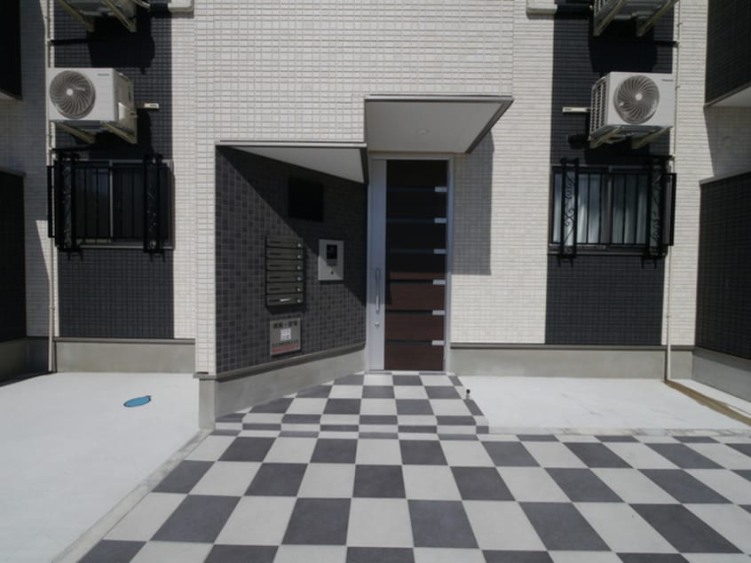 エントランス部分 仮)カトレア板付