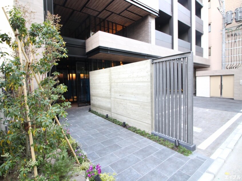 エントランス部分 ｴﾝｸﾚｽﾄALIVE白金(506)