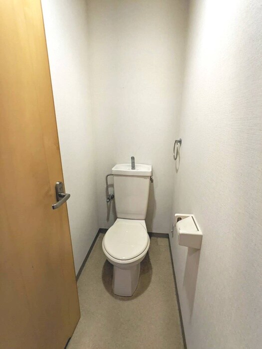 トイレ 真鶴ACEビル