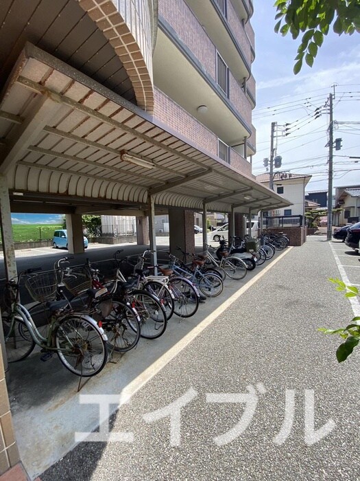 駐輪場 ルシア天神山