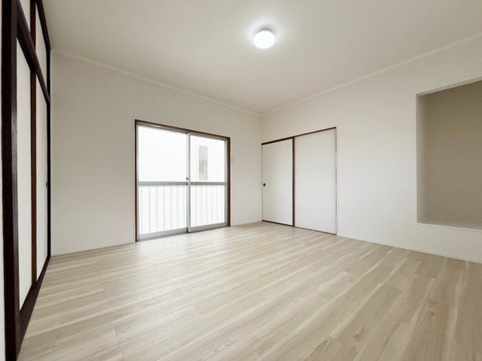 居室 昇町３丁目貸家