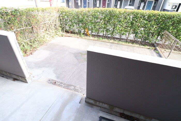 ベランダ・バルコニー カーサ宮の前