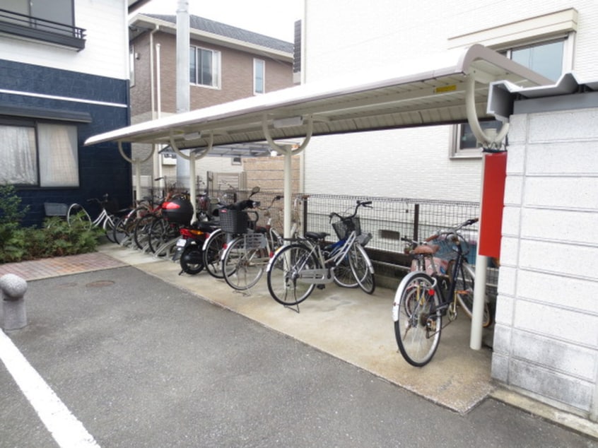 駐輪場 アムール８　Ｂ