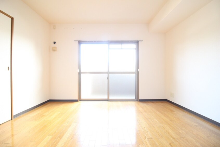 居室 フォンテーヌ朱雀