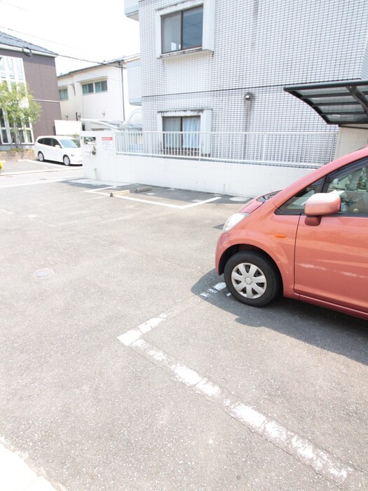 駐車場 グランディ－ル西公園