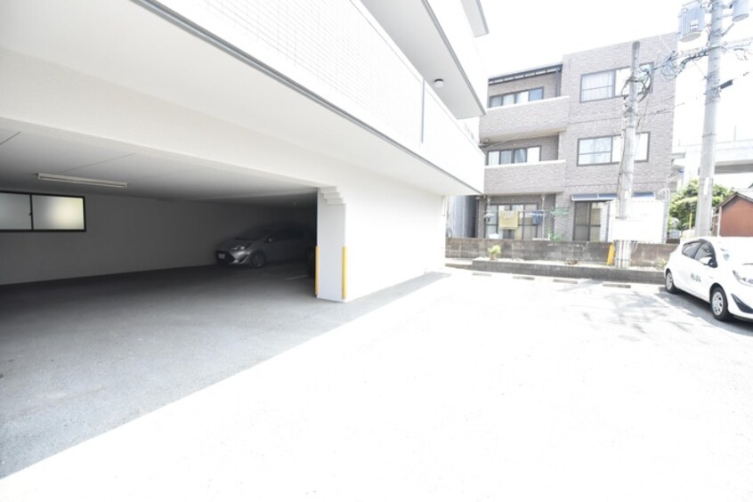 駐車場 コンフォール美根