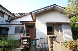 荒手二階建貸家