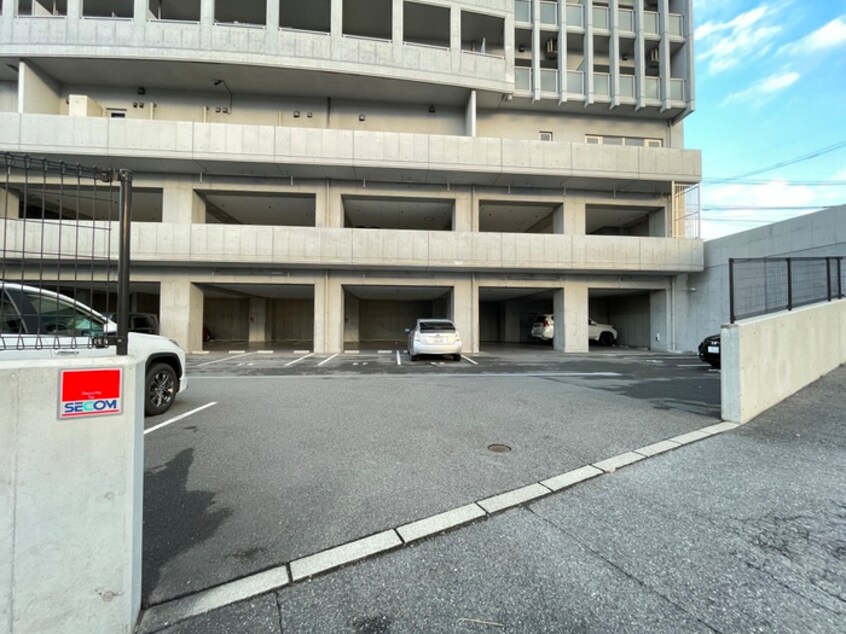 駐車場 ＤＡＺＺＬＥ霧ヶ丘