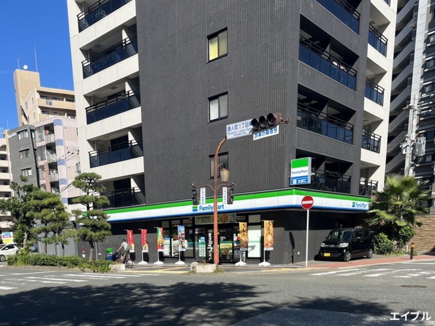 ファミリーマート(コンビニ)まで46m Ｇｒａｎｄ　パルム　大濠