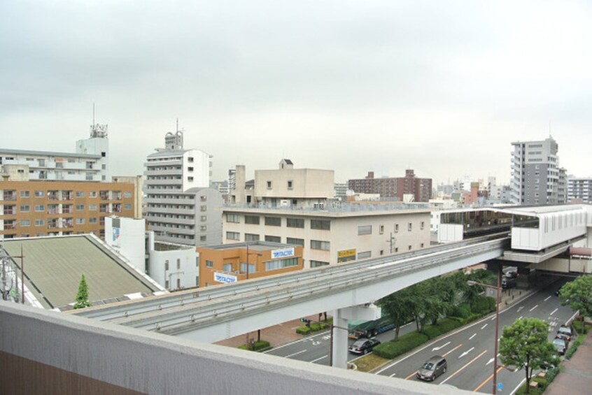 室内からの展望 ヴァルト片野駅前