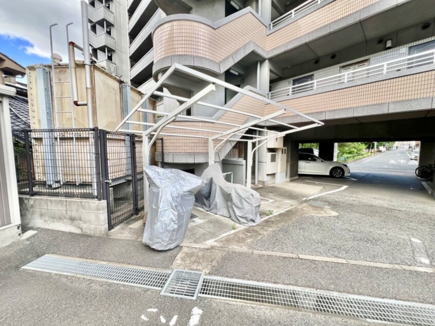 バイク置き場 ＳＫシティ八幡