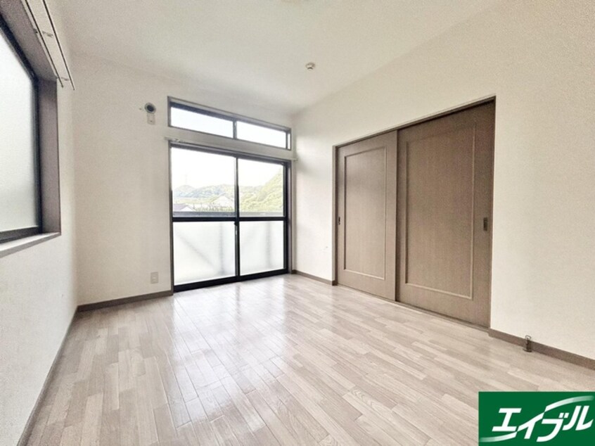 居室 ルートピア古賀 Ｅ