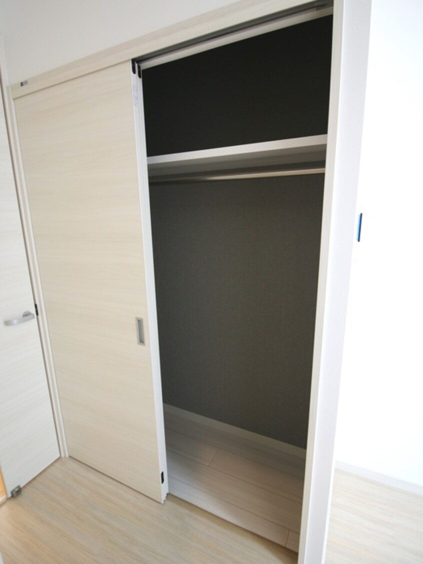 収納 ウイングス穴生