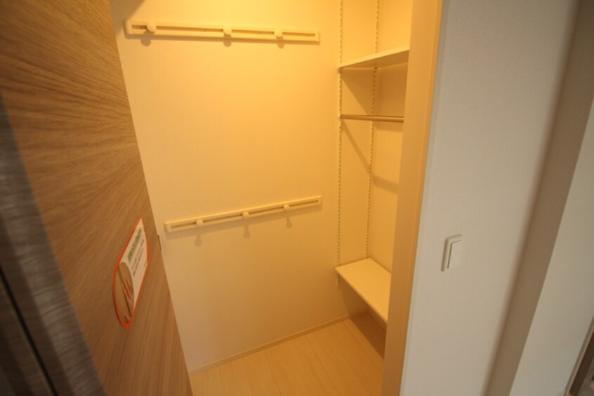 収納 エウロス平尾