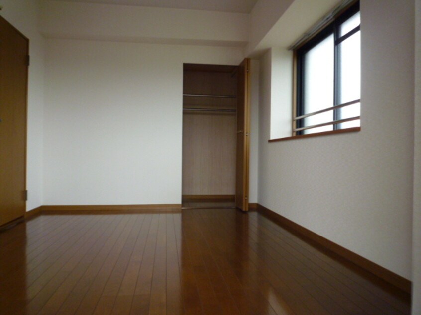 居室 ラフィネ小田部