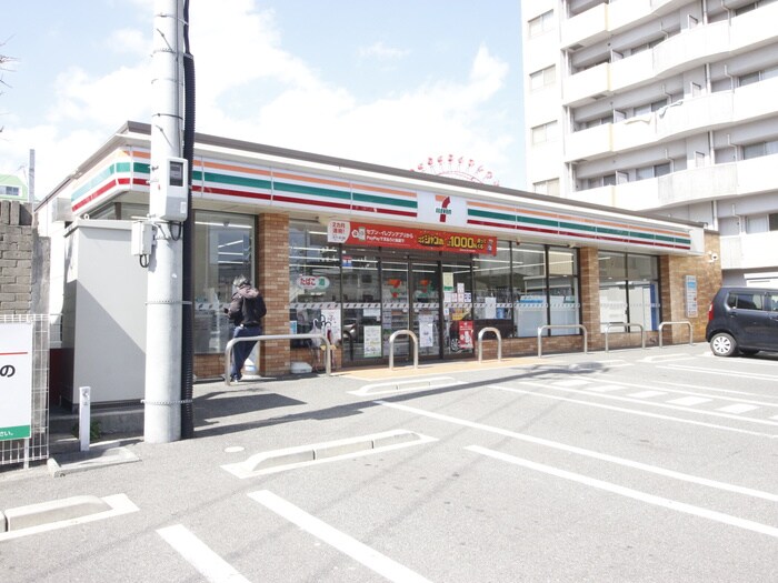 セブン-イレブン 小倉砂津１丁目店(コンビニ)まで400m レジェンド砂津