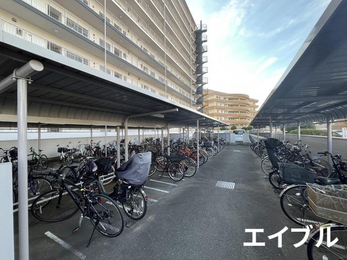 駐輪場 ﾛｰﾚﾙﾊｲﾂ南福岡1号棟(1106)