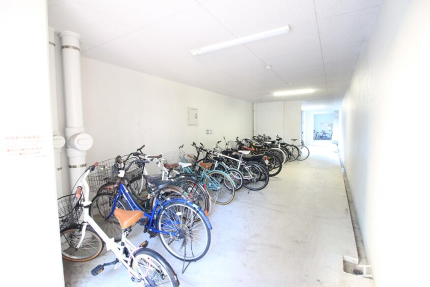 駐輪場 ｴﾝｸﾚｽﾄ博多駅前Ⅲ（1107）