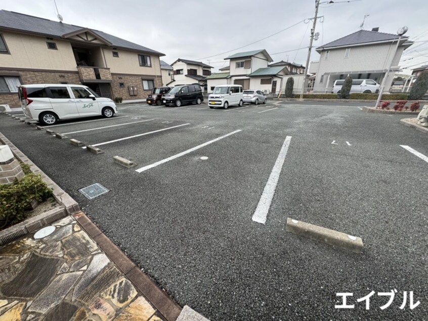 駐車場 ファミリア・ガーデンB