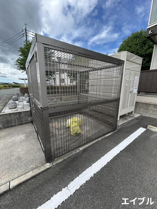 建物設備 Lily Gold