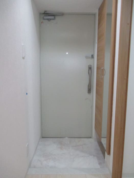 玄関 ホワイトアゲート博多