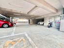 駐車場 ﾆｭｰｻﾝﾘﾊﾞｰ８番館