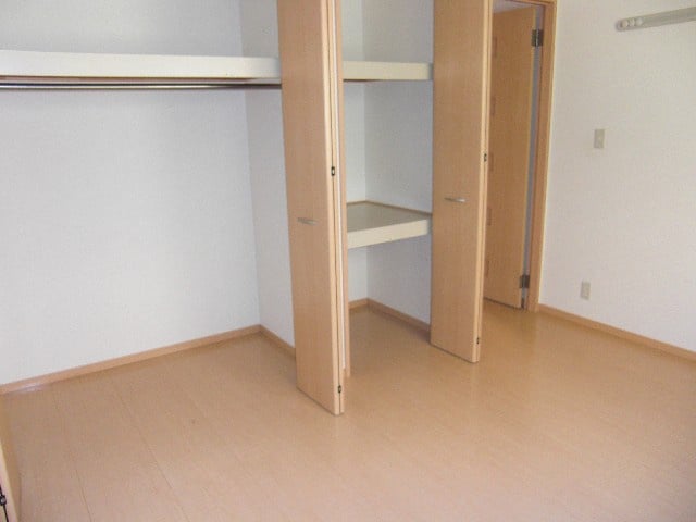 内観写真 リビングタウン ＹＯＵＴＨ Ａ棟