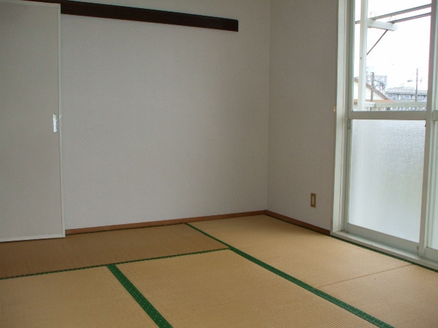 内観写真 エトウィ－ル苅田