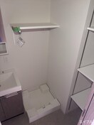 洗濯機置場 LANDIC　O3152（702）