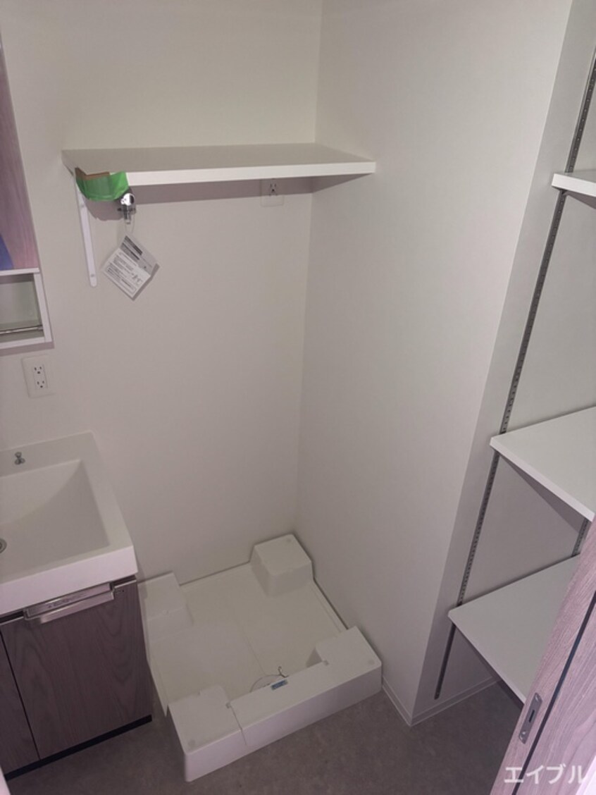 洗濯機置場 LANDIC　O3152（702）