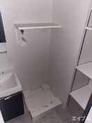 洗濯機置場 LANDIC　O3152（703）