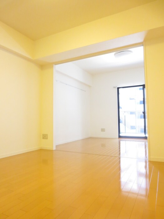 居室 レジディア天神