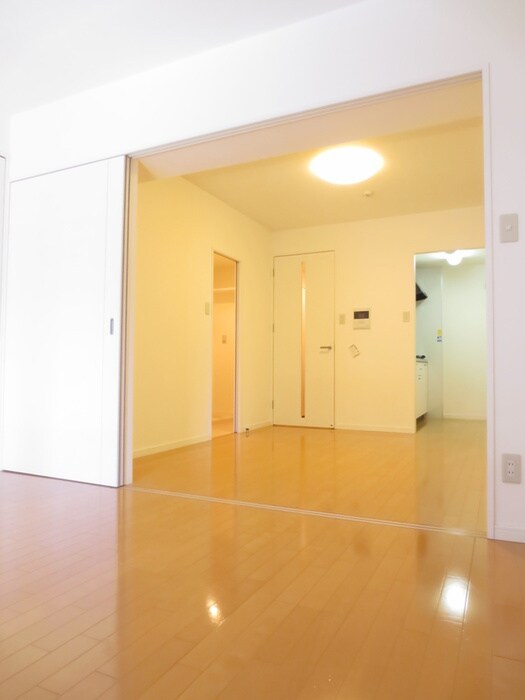 居室 レジディア天神