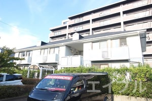 イージストパレスＢ棟