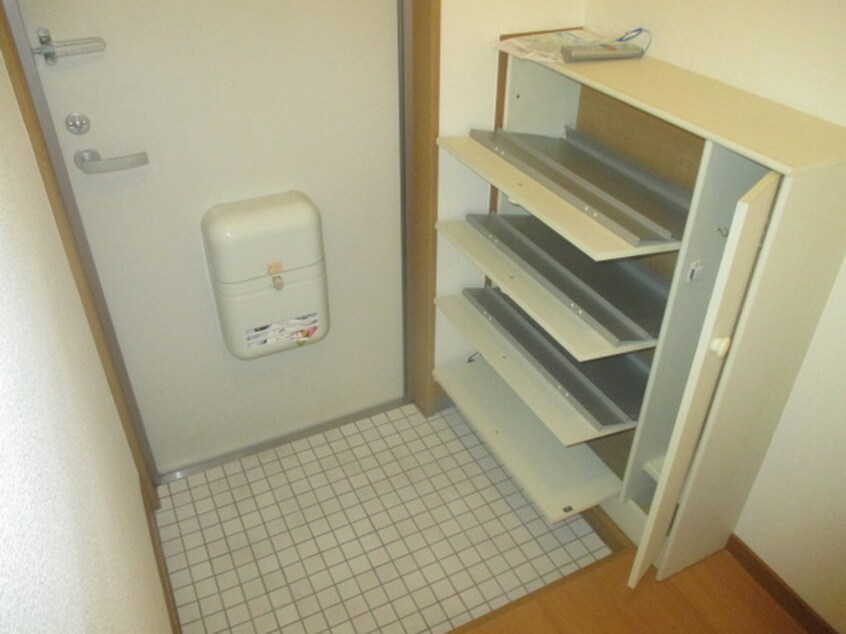 靴箱 上野ハイツ