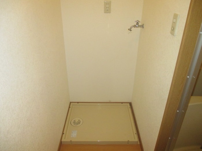 洗濯機置場 上野ハイツ