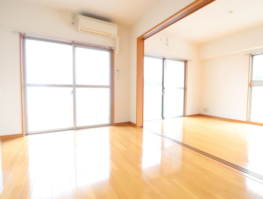 居室 レシェンテヴィラ日の里