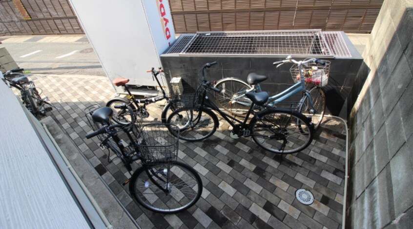 駐輪場 ジンフィールド福工大前