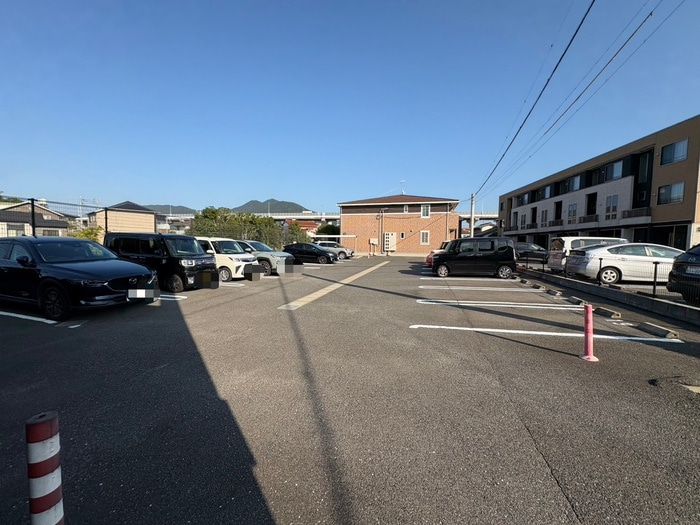 駐車場 サンデリアーナⅢＢ棟