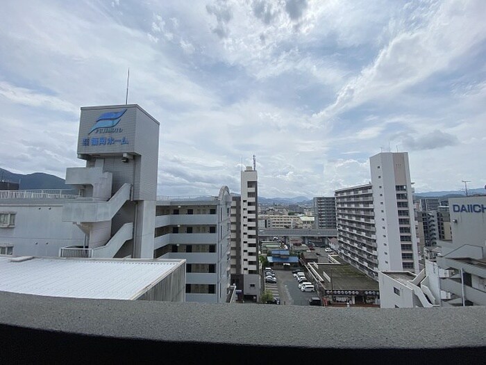 室内からの展望 アルティザ小倉