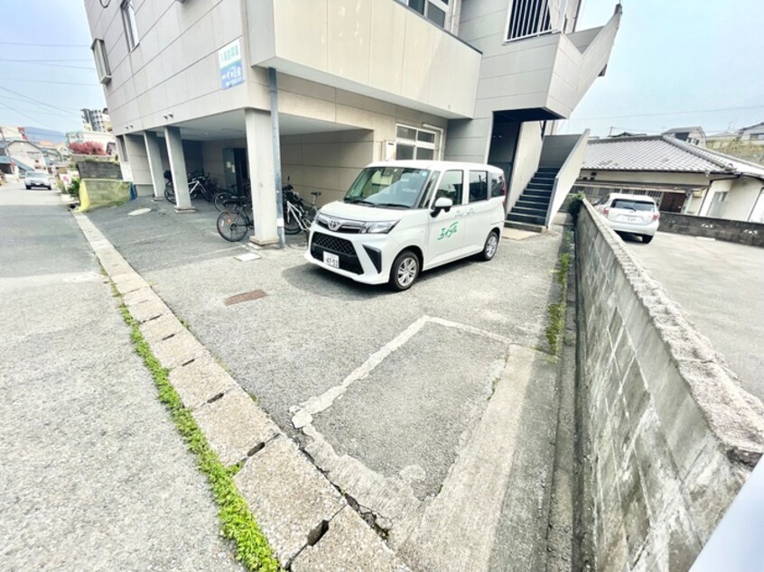 駐車場 プルミエール大浦