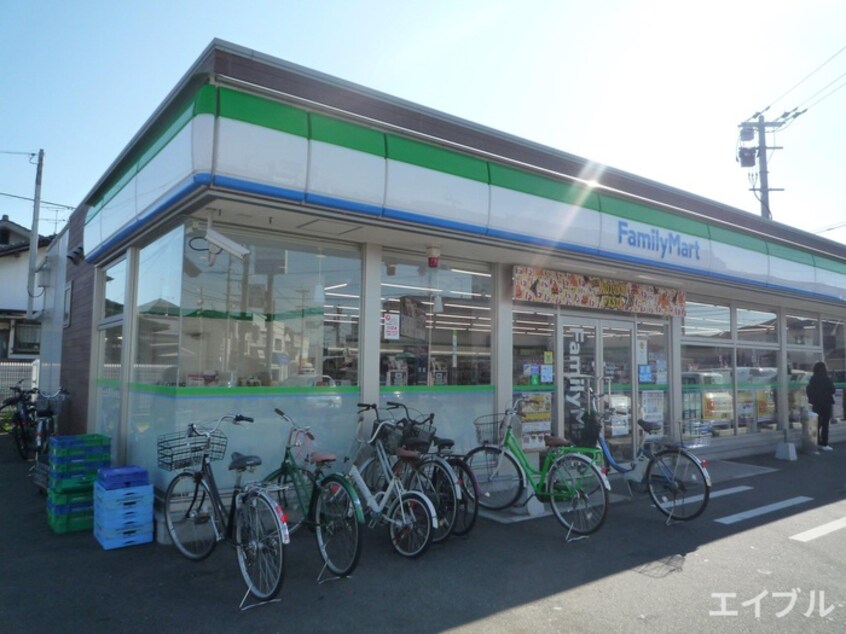 ファミリーマート志免南里店(コンビニ)まで290m クオリティ－片峰