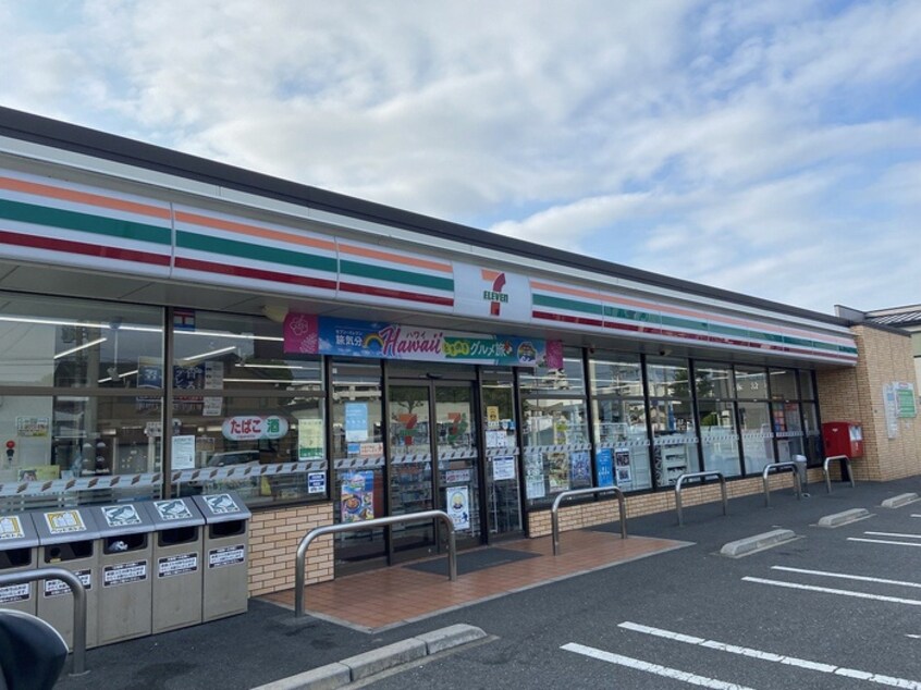 セブン-イレブン 若松古前店(コンビニ)まで290m メゾン・ド・オネット3