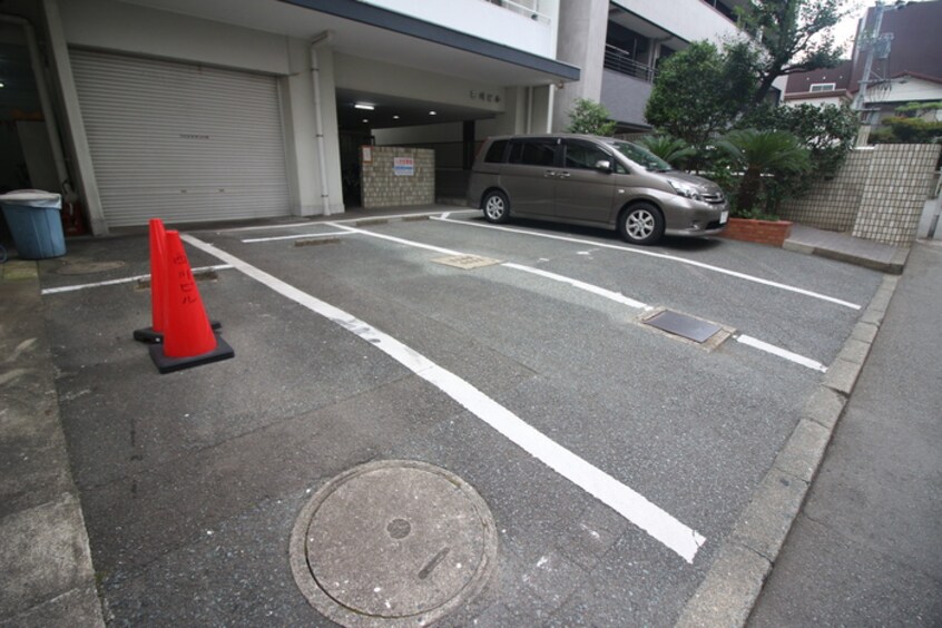 駐車場 西川ビル