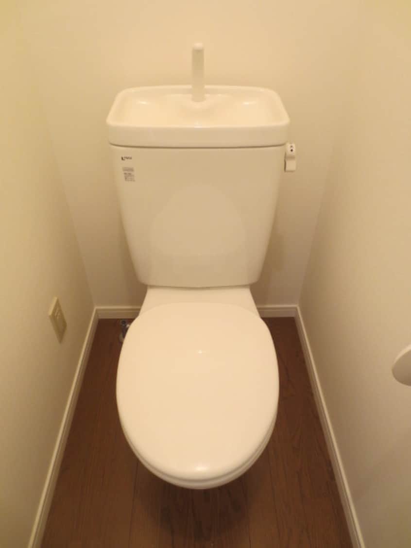 トイレ キャトルセゾン下大利