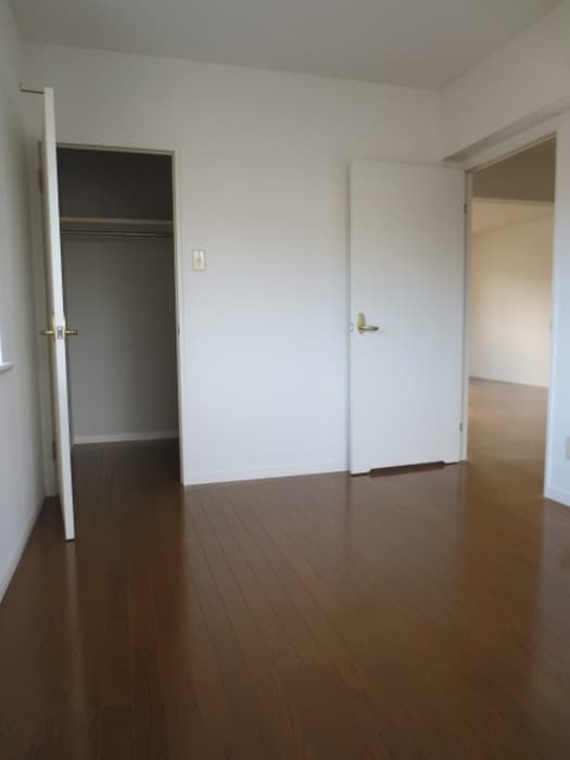 居室 キャトルセゾン下大利