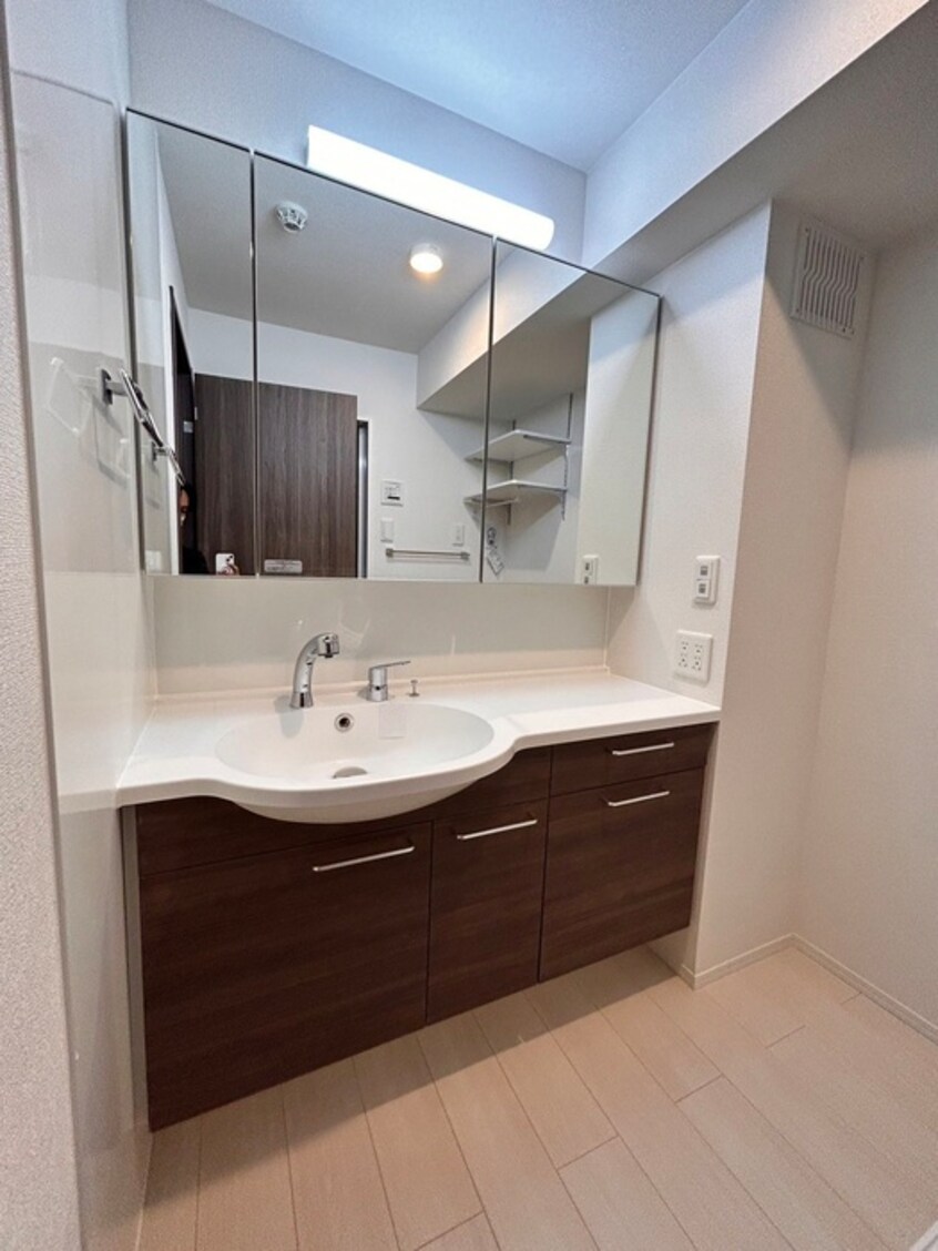 トイレ SHIZUKA大里